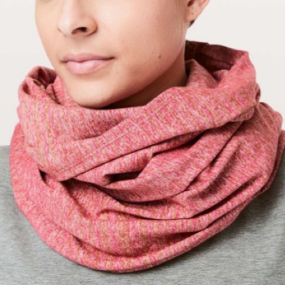 Lululemon Vinyasa Scarf *Rulu Heathered Sport Red - Picture 2 of 5